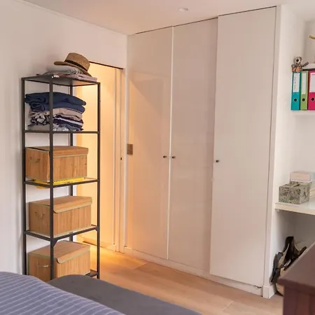 Cosy Apt With Balcony In The Heart Of Paris アパート *