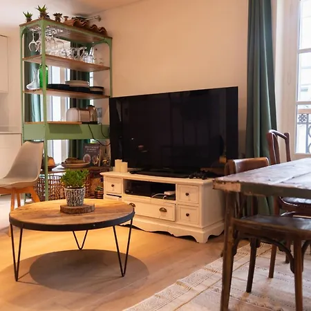アパート Cosy Apt With Balcony In The Heart Of Paris *