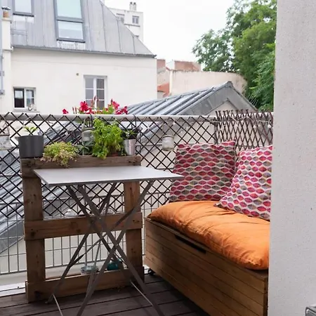 Cosy Apt With Balcony In The Heart Of Paris * パリ